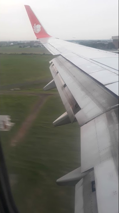 Story Wa 30 detik Landing di bandara soekarnohatta airpot part 2