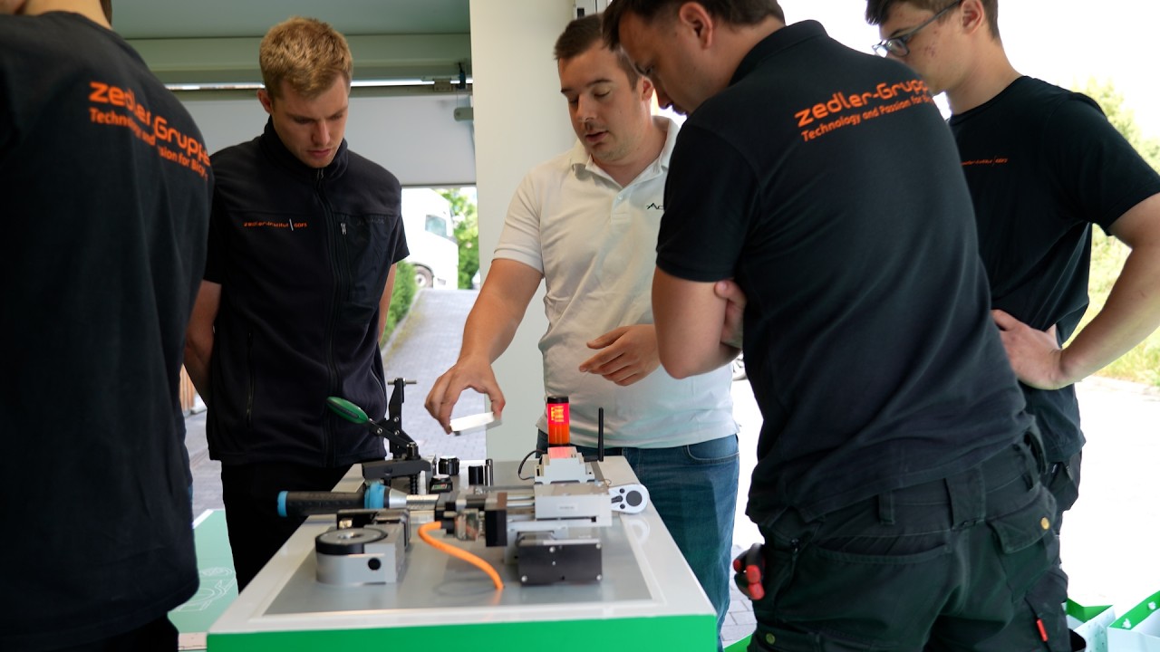 Get up to speed for free: solutions you can touch and experience.