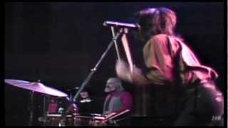 Todd Rundgren - Bang On The Drum HD chords