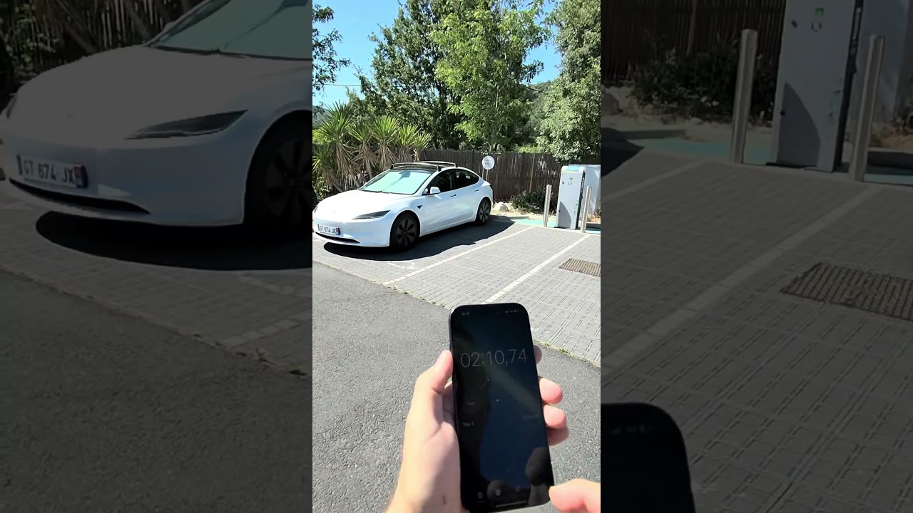 Combien de temps pour refroidir la model trois en plein soleil. ☀️ #tesla #humour #memes #car