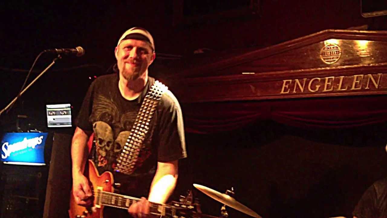 Take Cover - Here i go again (Engelen)