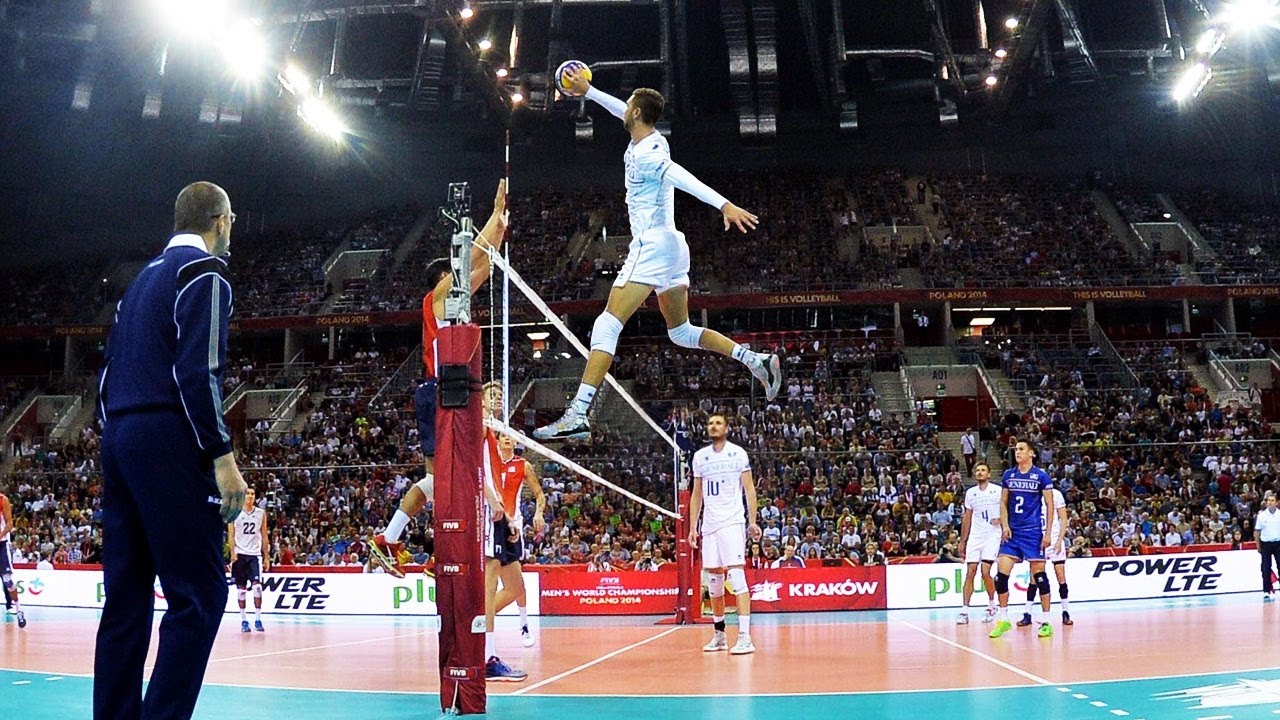 Volleyball Players Without Gravity - Crazy Jumps