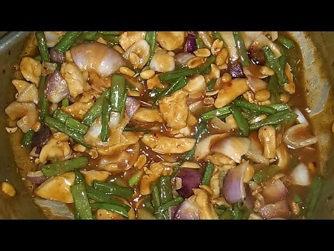 Video: Hur Man Lagar Asiatisk Kyckling Med Jordnötter