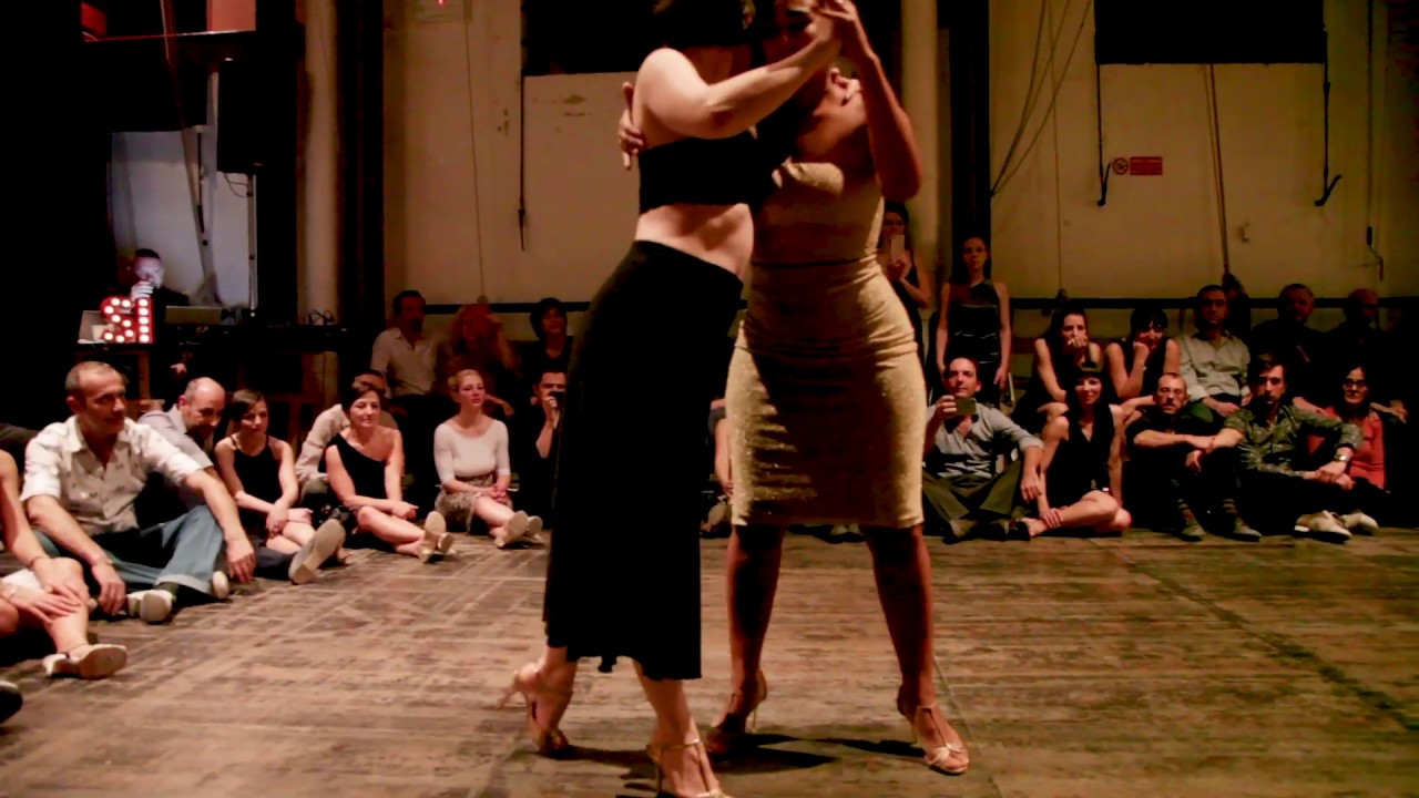 Corina Herrera e Inés Muzzopappa alla MilongaSì (Bologna)