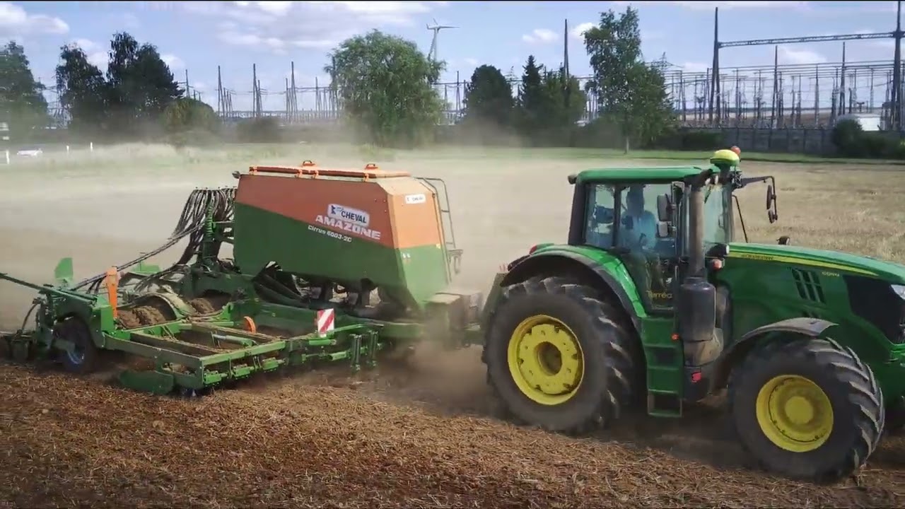 John Deere 6195M avec un Amazone Cirrus 6003 2C  au Semis de Colza 2023