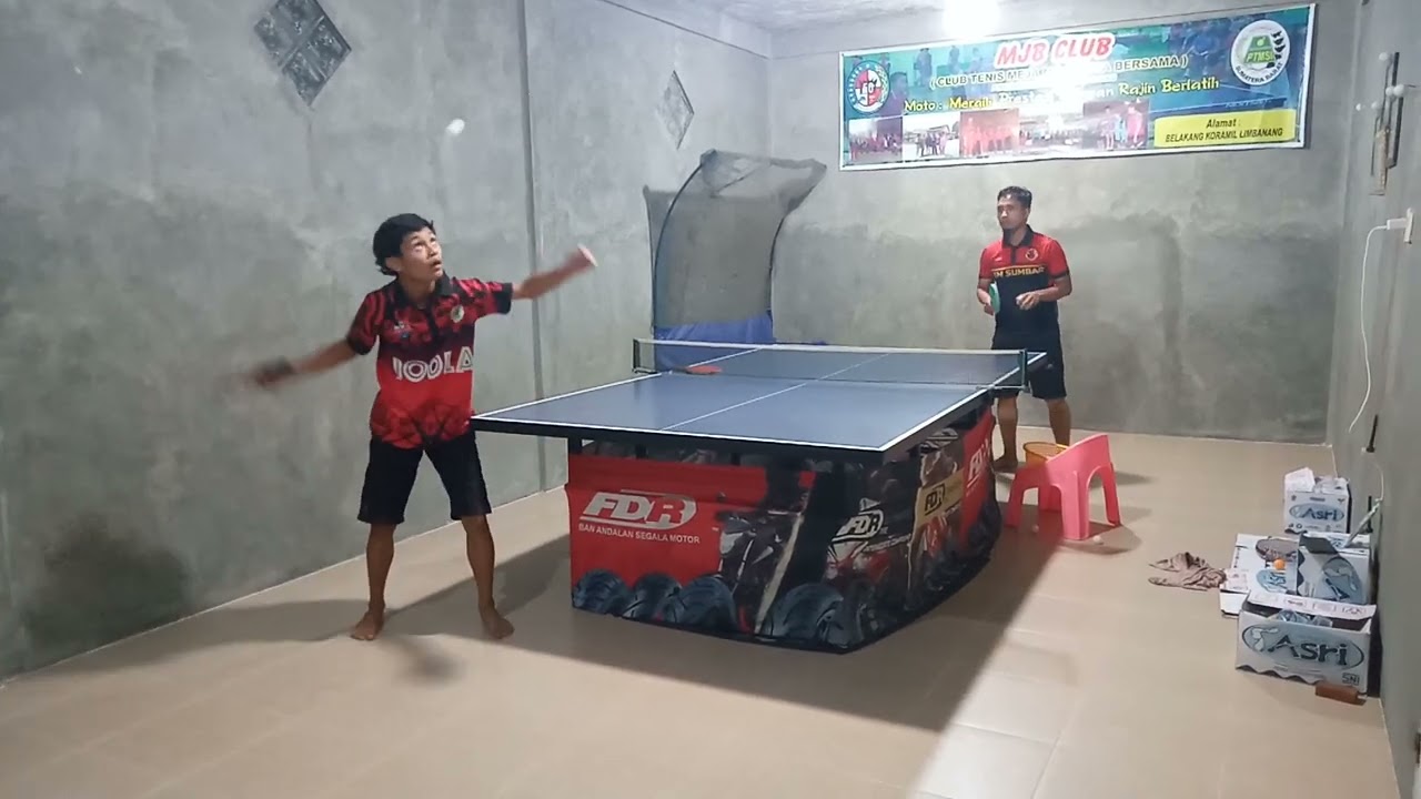 belajar nge block dengan karet binser spinfire der materializ spesializ di markas besar MJB CLUB