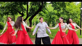 Characted Dheela / Dance  Group  Lakshmi / Ready Movie