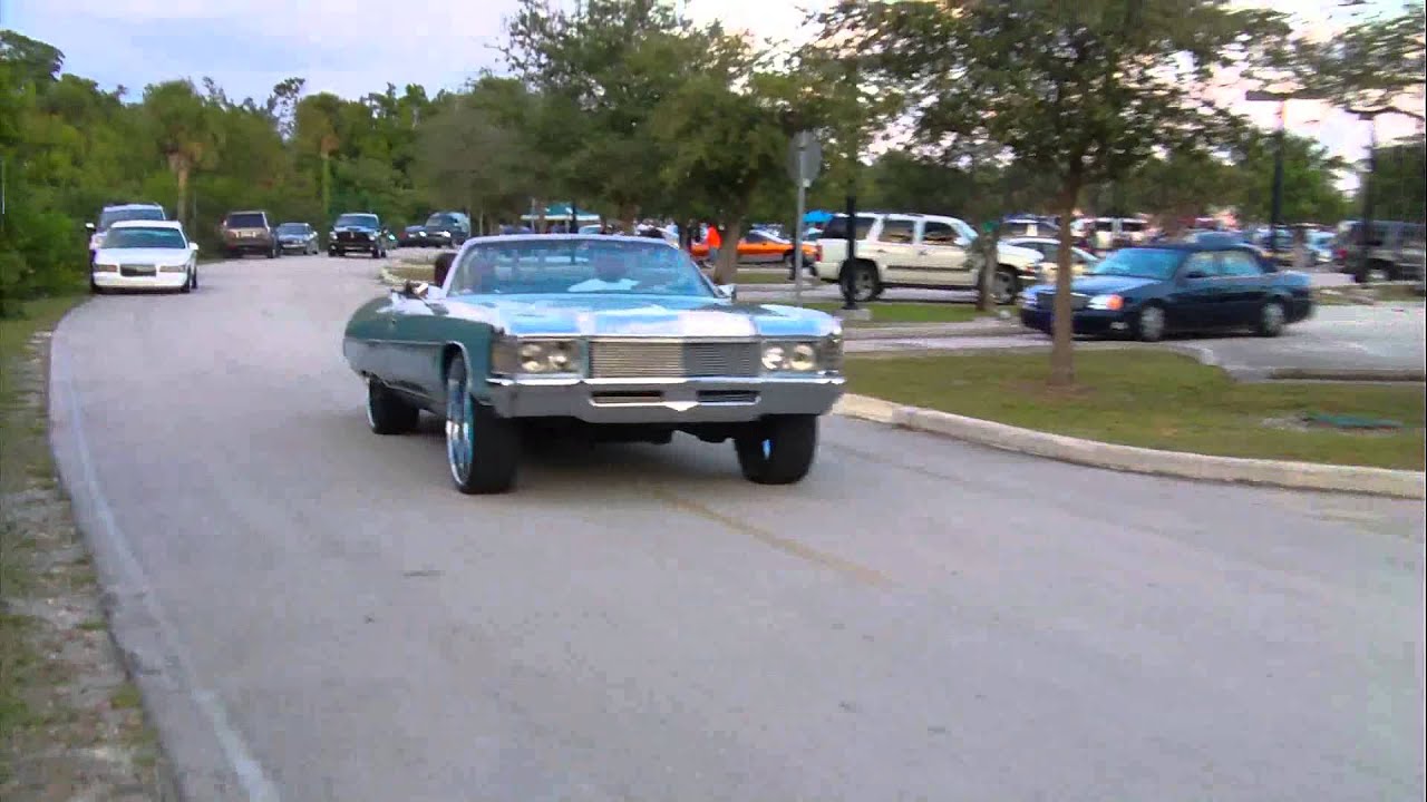 1970 Impala Vert & Outrageous 1971 Vert on 26's Asanti