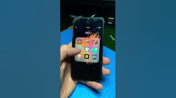 So many cool games in 2010’s on iPod touch 😜 #apple #ipod #oldschool #tech #music #amazing #iphone