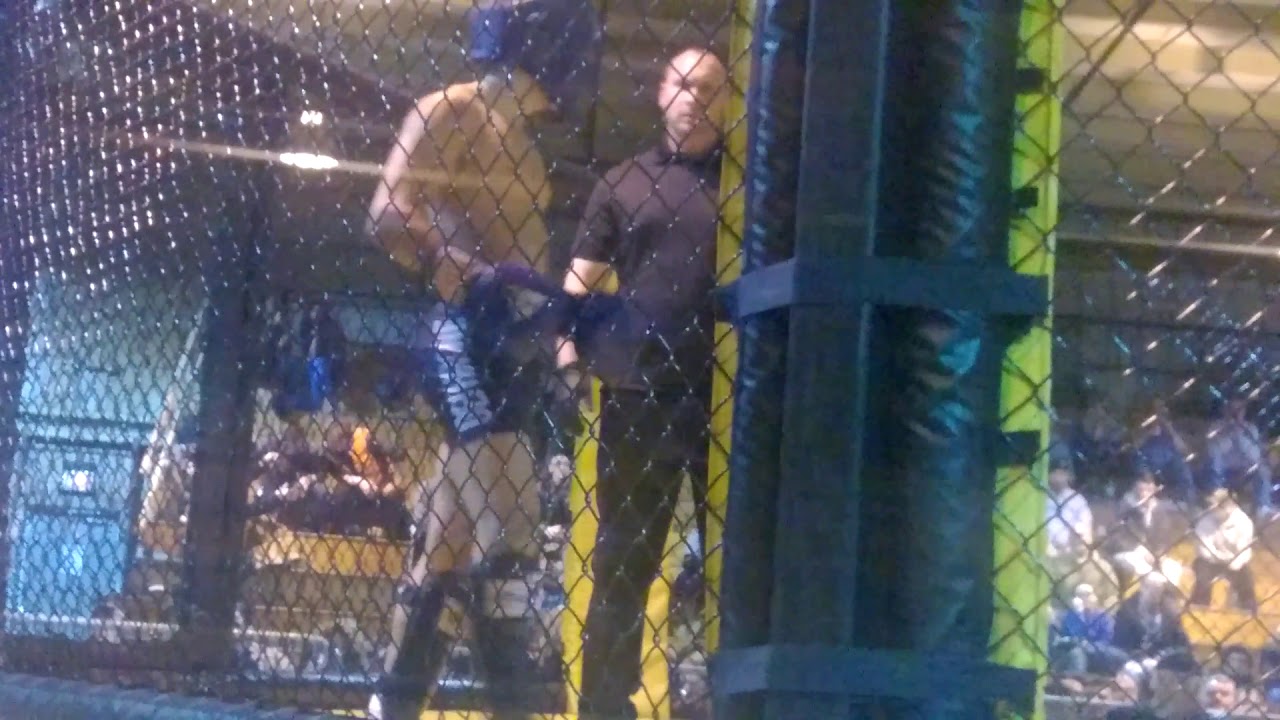 camera iphone 8 plus apk Kickboxing Match #1 Round 2
