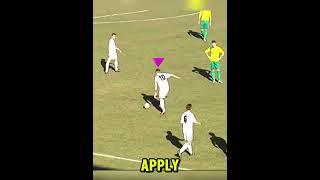 That's why no one stopped him from scoring a goal 😱