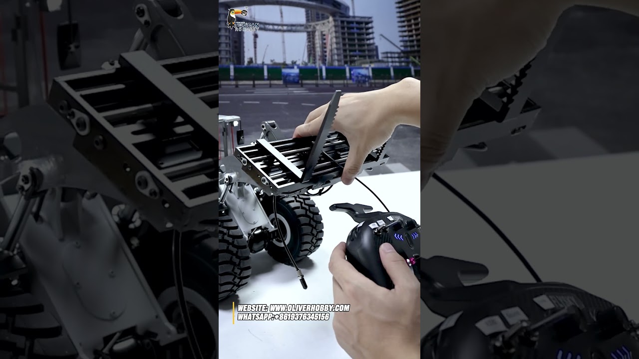 How to change the attachments of MTM E260L RC loader