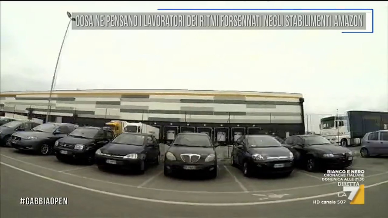 Cosa ne pensano i lavoratori dei ritmi forsennati negli stabilimenti Amazon