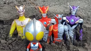 Finding Ultraman Zero Treasure | Ultraman Ginga | Ultraman Geed | Kaiju Monster
