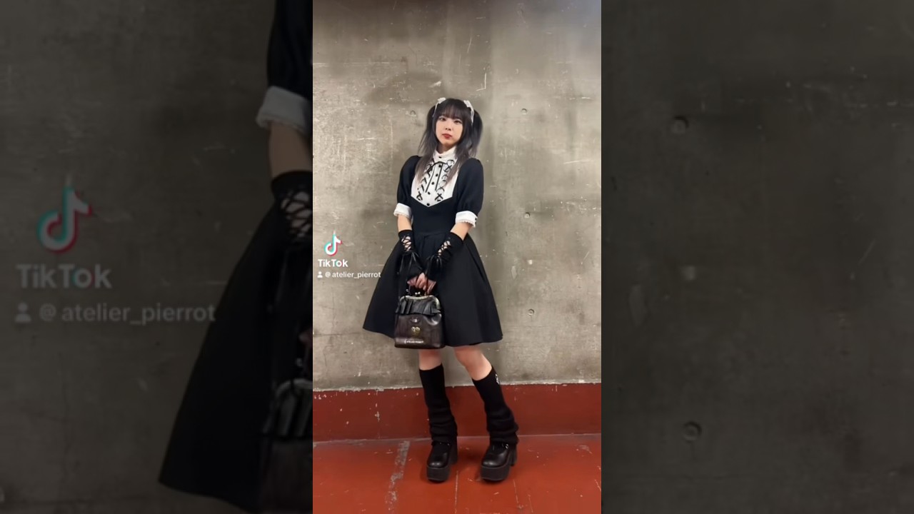 原宿店】ATELIER-PIERROTの人気アイテムHaunted Doll Dress?店頭にて 
