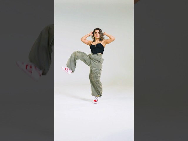 Rangeelo maro Dholna #youtubeshorts #dance #dancecover #shorts class=