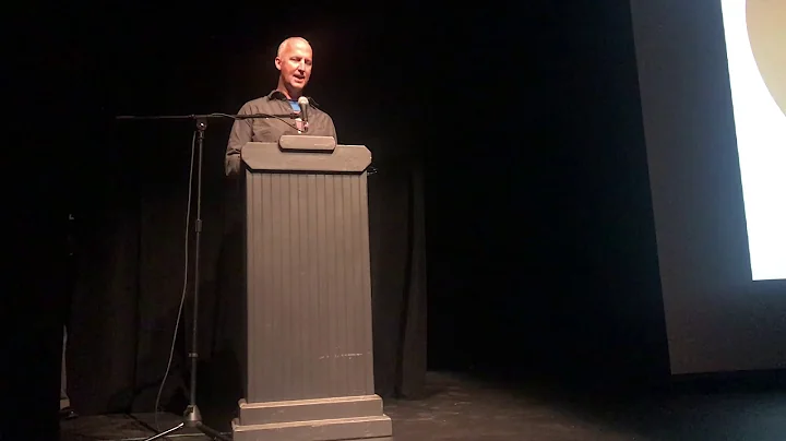 Joe Gaydos Accepts San Juan Island Local Hero Award