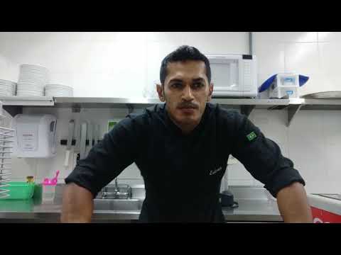 Vídeo: Com Fer Un Pastís De Mousse De Cafè