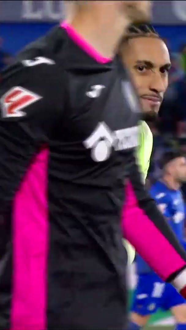 RAPHINHA almost had it ?