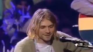 Status WA - Kurt Cobain - 'F**k you all, this is the last song of the evening'