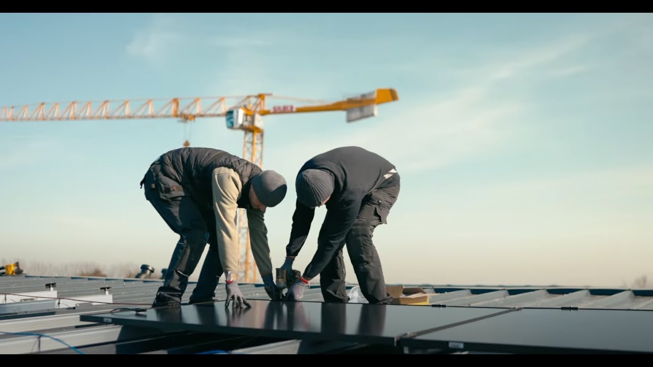 PV Power & Partnership in Action! AEROCOMPACT & 1KOMMA5°