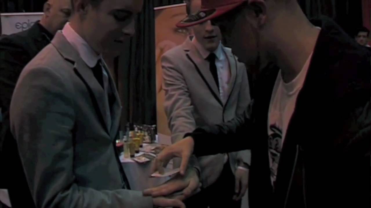 Jedward meet Magician Damien O'Brien