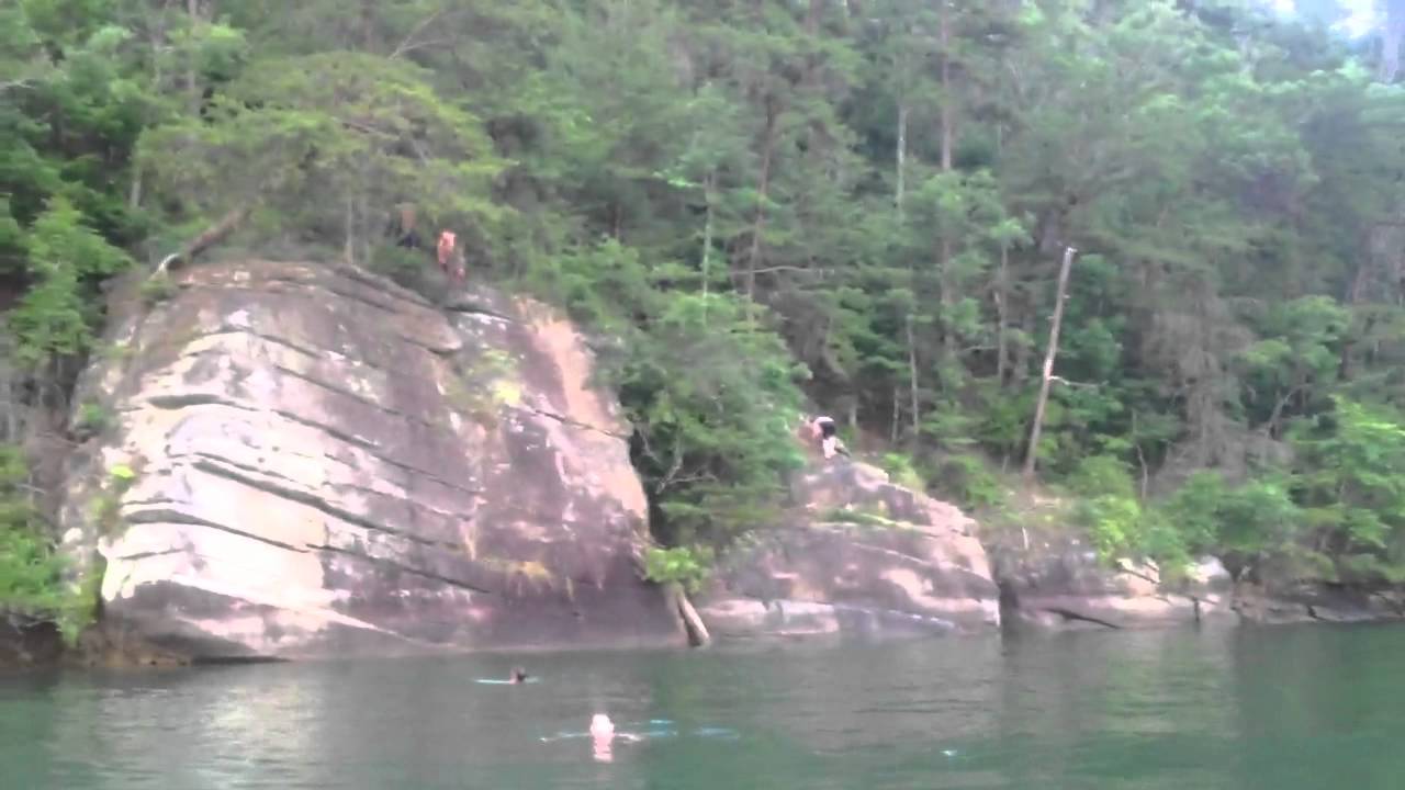 Cliff jumping on Lake Keowee YouTube