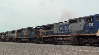 CSX 7721 CSX 8567 CSX 8507 CSX 7798 CSX 4585 lead the M-GALCSX