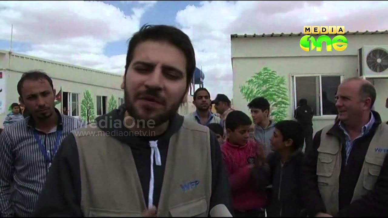 Sami Yusuf visits Syrian refugee camp