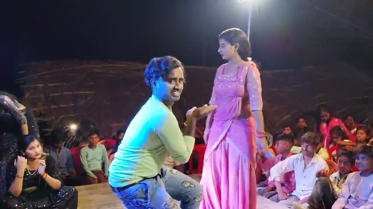 बलमा कदर ना जाने वाली र उमरिया के आर्केस्ट्रा वाली को फैल कर दिया डांस में #trending #viral #video 