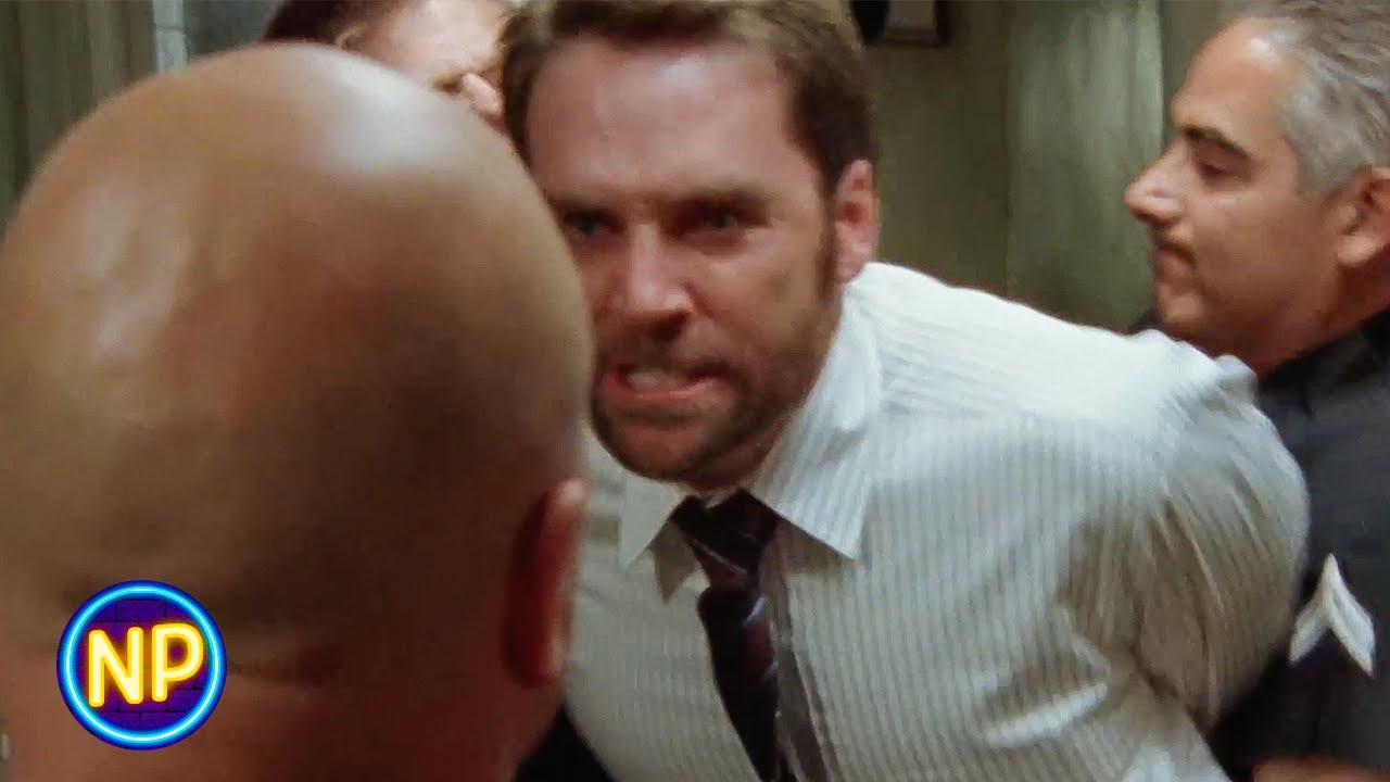 ⁣Ronnie Takes the Fall for Vic's Crimes | The Shield Season 7 Episode 13 | Now Playing