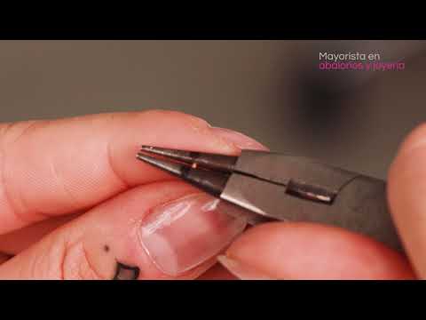 Técnica básica para la creación de joyería: crear un colgante o dije con un abalorio