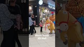 Maxis Booth KB Mall Kota Bharu  #badut #badutcantik #clown