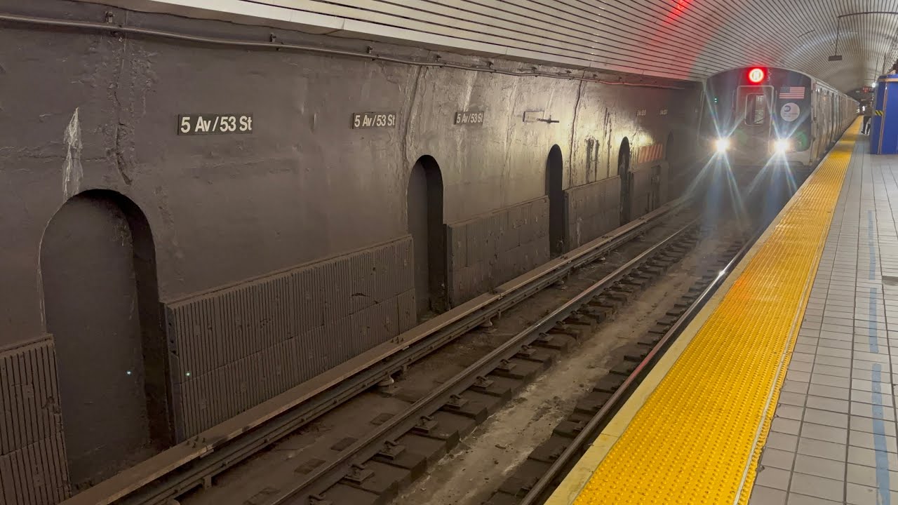 IND 53rd Street Line: R160/R179 (E)(M) train action at 5th Ave-53rd St ...