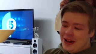 White boys try Asian spicy noodles