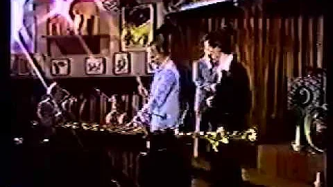 Peter Appleyard introduces Scott Hamilton at 22 ye...