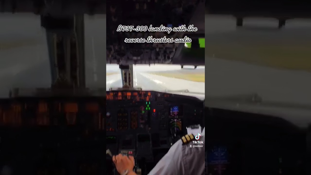 Landing a B737-300 at YMX! 