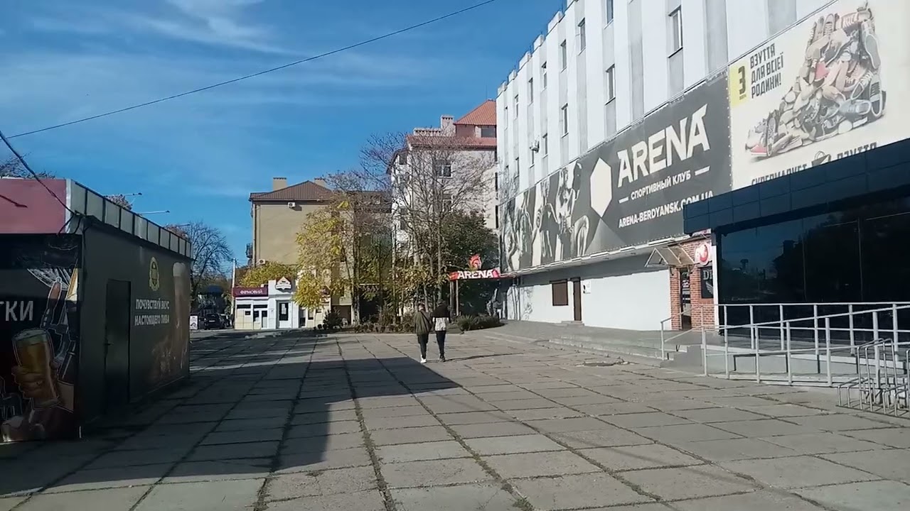 ex Zerkalny supermarket ,meet rebranding.Frontline Berdyansk zp Бердянск exZеркальный