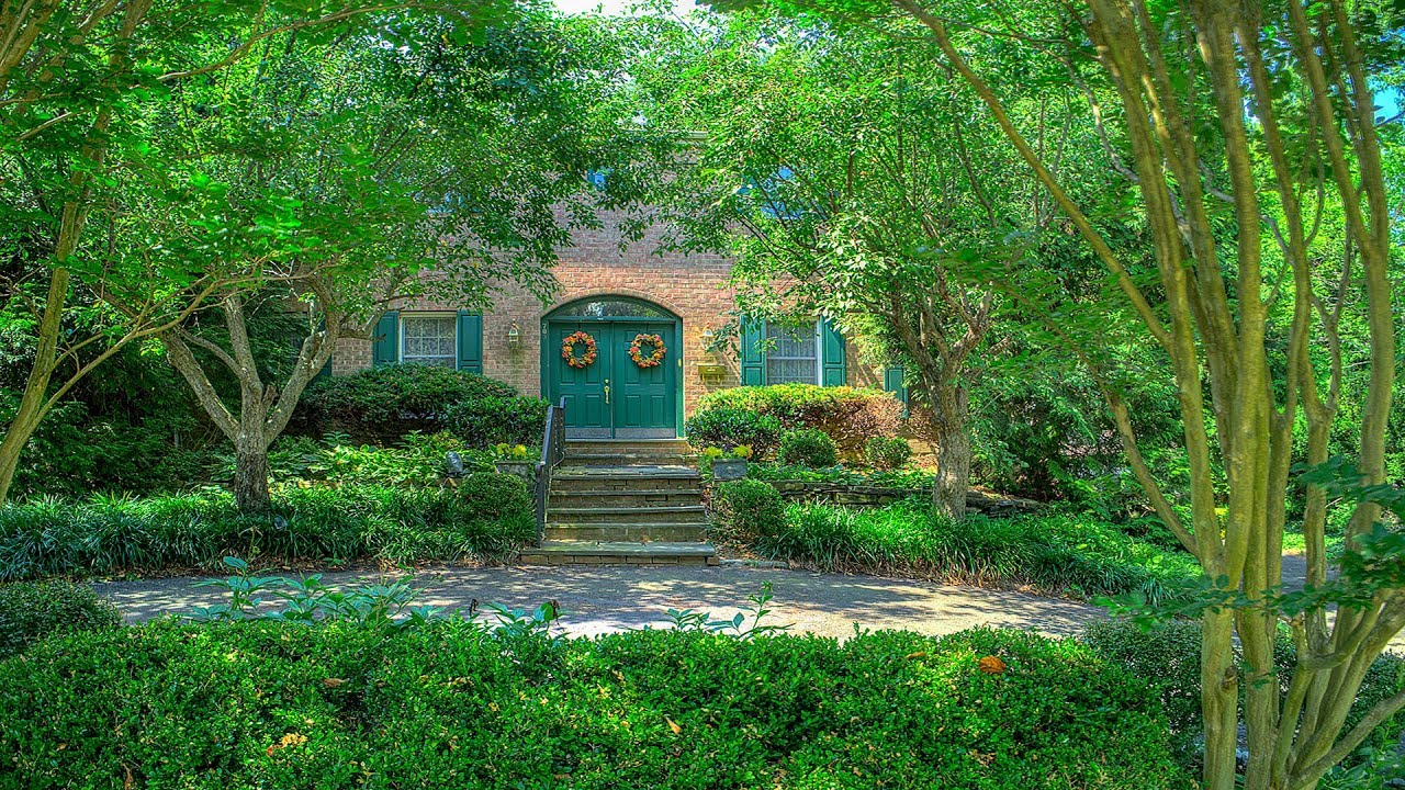 703 Swade Rd, Erdenheim, PA 19038