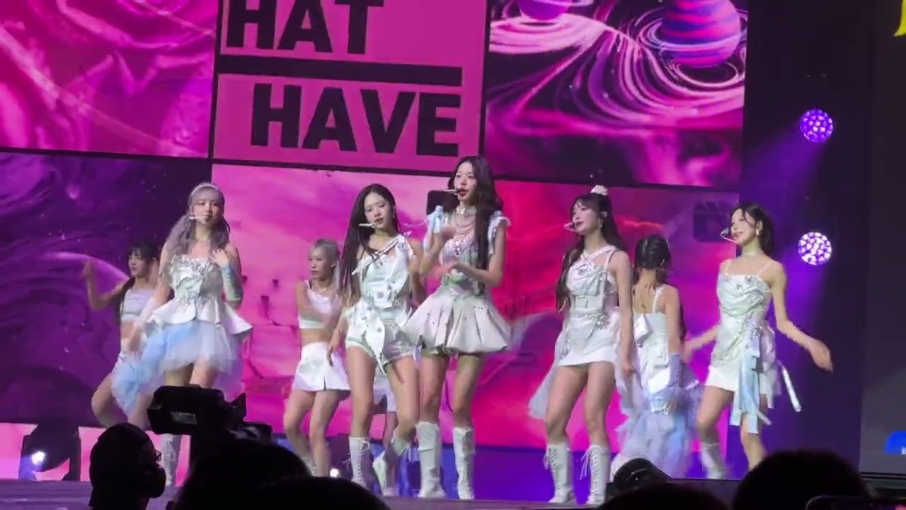 IVE - Blue  Heart + Cherish live in Berlin