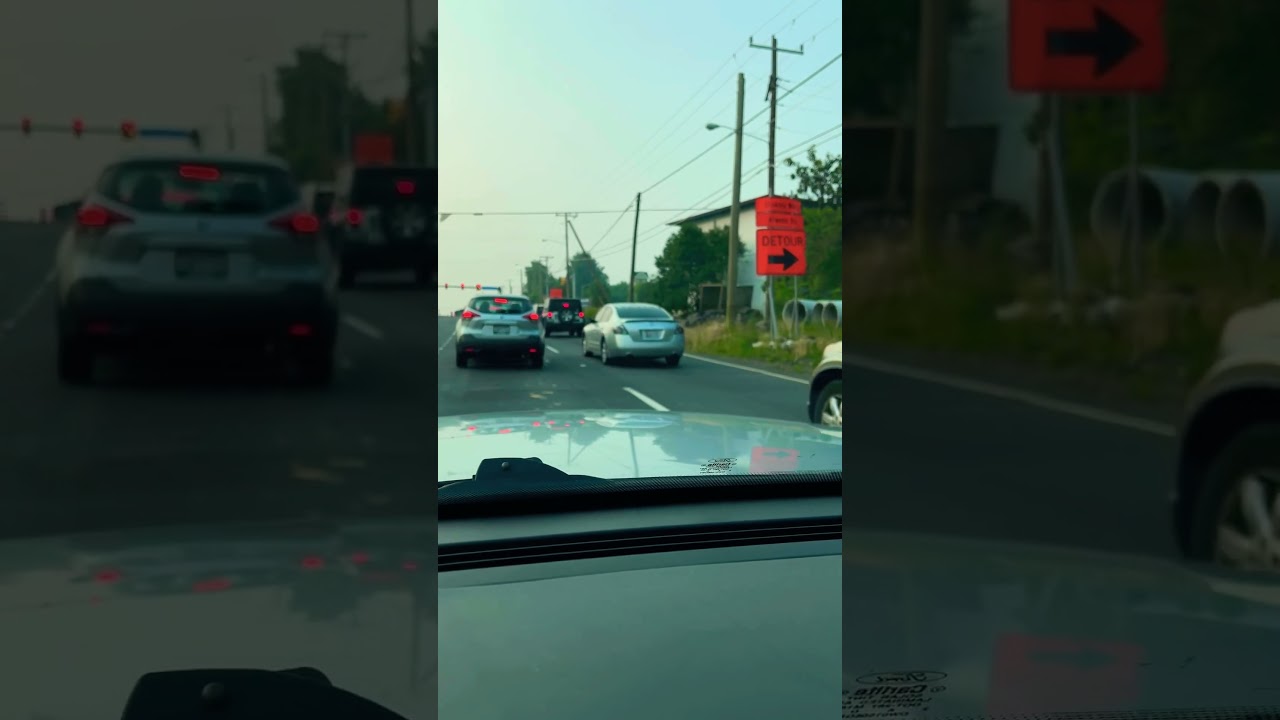 Flashing Brake Lights 🙄 