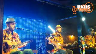 Ukus In Fabula - Take Me Home, Country Roads