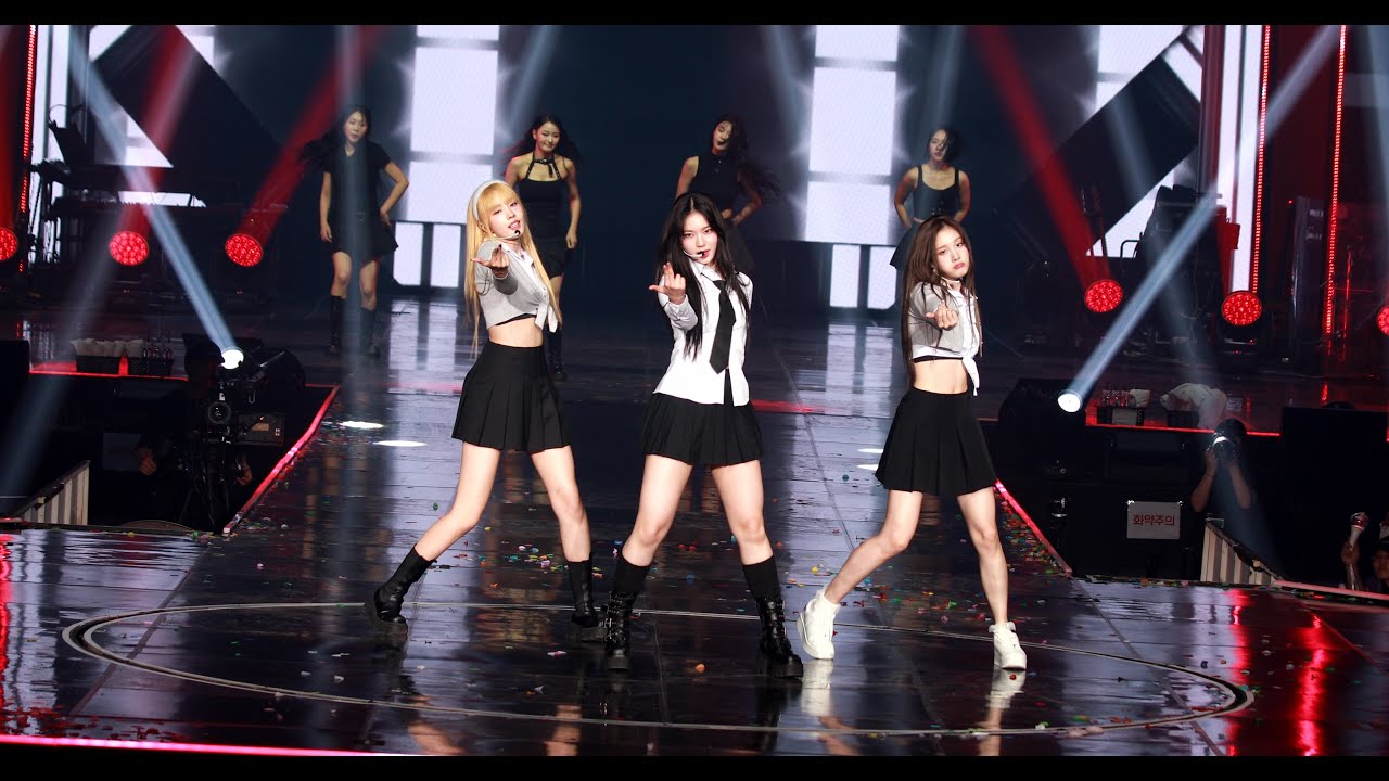 230923 스테이씨(STAYC) 아이사 윤 재이 Baby One More Time [ TEENFRESH 콘서트 ]