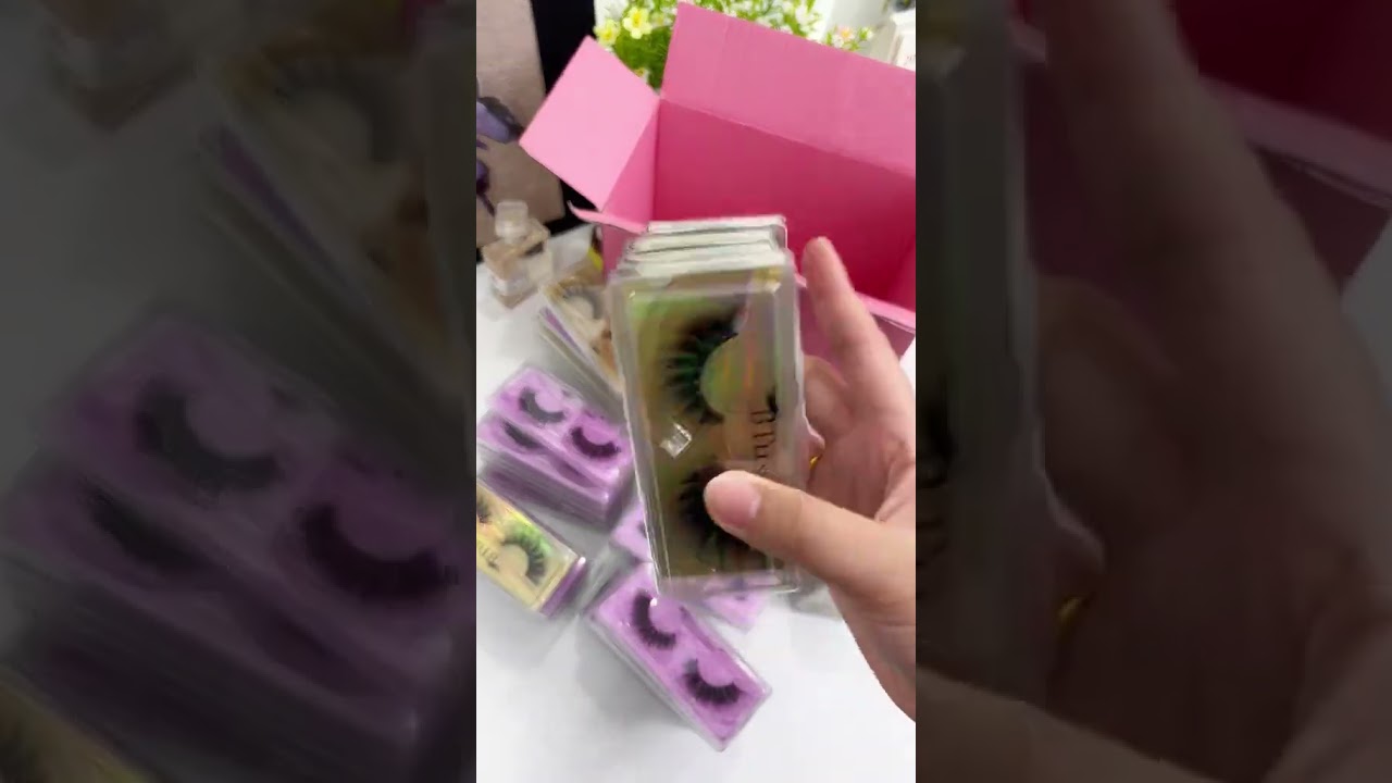 Top-quality lashes at unbeatable prices - SALE NOW ON!