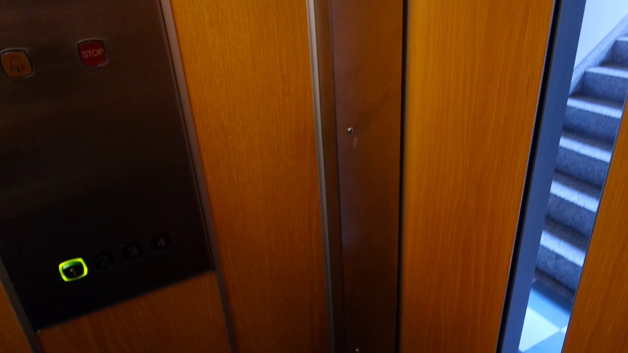 Old Kone traction elevator/lift in Huovilankatu 2A, Lahti YouTube