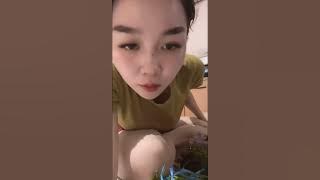 Cewek cantik seksi lagi masak pahanya mulus🤤