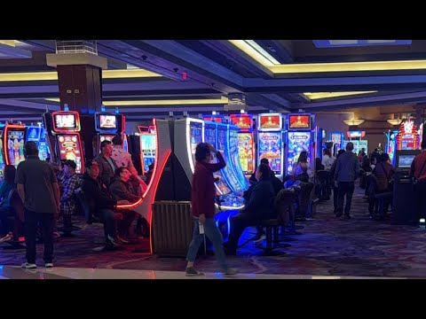 ? WATCH BIG RICH BETS live! GAMBLING PAYCHECK IN BUSY CASINO