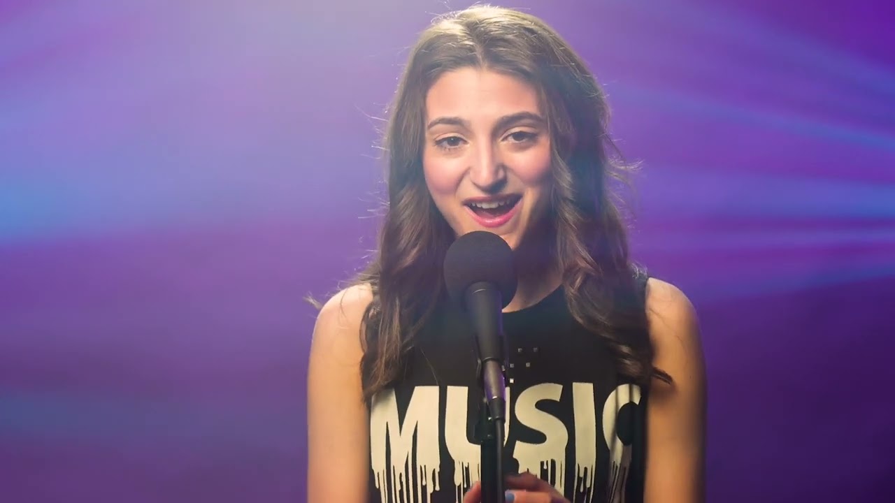 Watch Mrs. Doubtfire's Analise Scarpaci Perform From Solo Album Pathetic Little Dreamer - Playbill