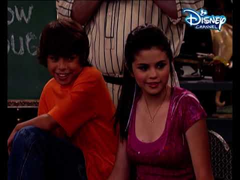 Oops! Did Alex's magic backfire? 😳| WIZARDS OF WAVERLY PLACE | @disneyindia