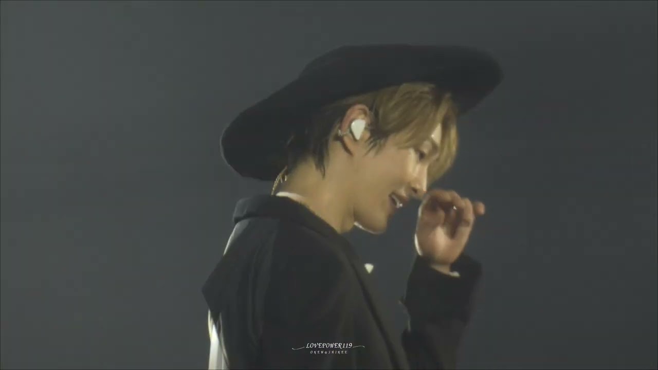 SHINee WORLD VIII 'THE INVERT' - 長袖 テミン SHINee WORLD VIII
